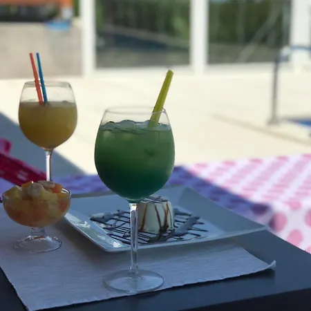 Livadic & Restaurant 3*