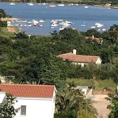 Livadic & Restaurant 3* Ližnjan