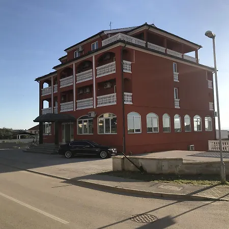 Livadic & Restaurant Hotel Liznjan