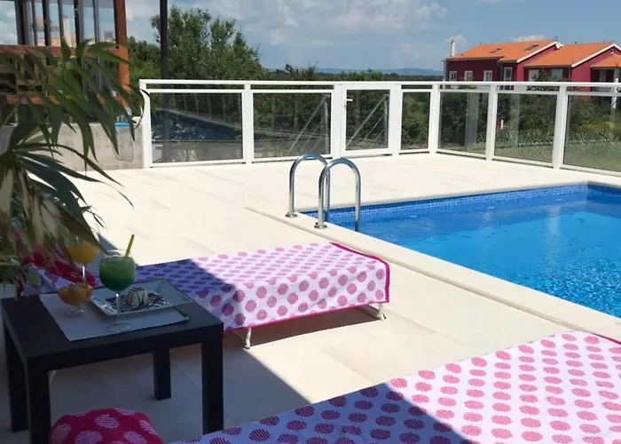 Livadic & Restaurant 3*