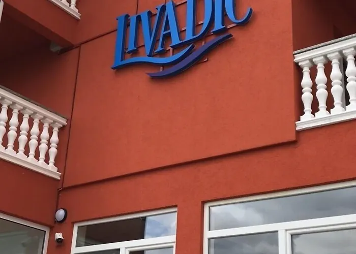 Livadic & Restaurant 3*