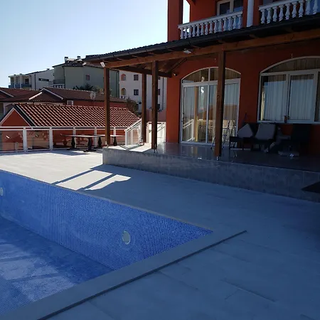 Livadic & Restaurant Отель 3*