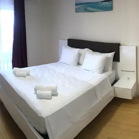 Livadic & Restaurant 3*