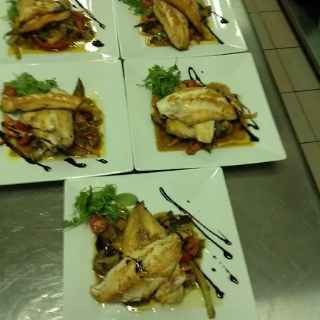 Livadic & Restaurant Отель