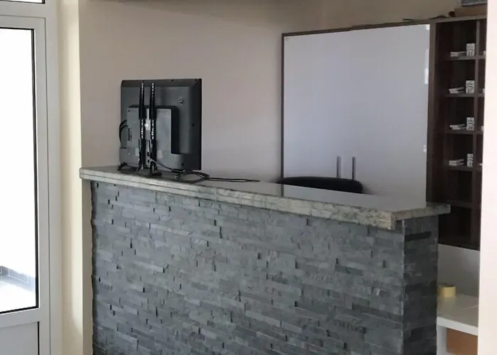 Livadic & Restaurant 3* Ližnjan