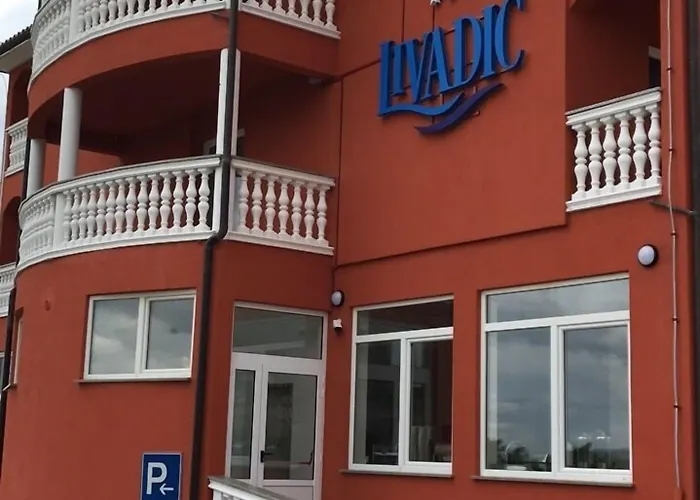 Livadic & Restaurant Ližnjan