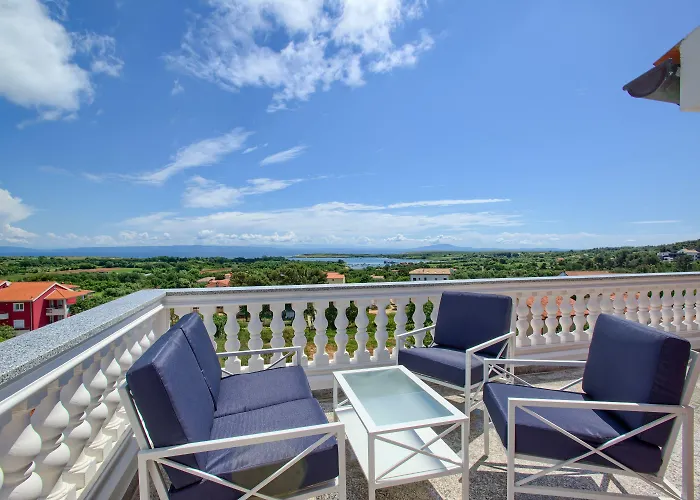 Livadic & Restaurant 호텔