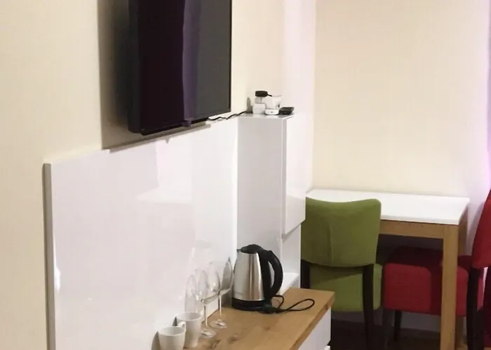 Livadic & Restaurant 호텔 Ližnjan